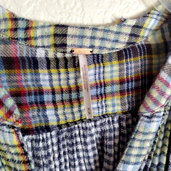 Free People Come On Over Plaid Pleated Oversized Button Up Top Blouse Sz M - Picture 6 of 10